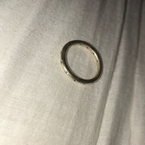 Pandora droplets ring